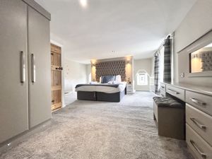 Photo 17- click for photo gallery